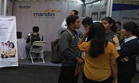 JOB FAIR OUTDOOR 2017